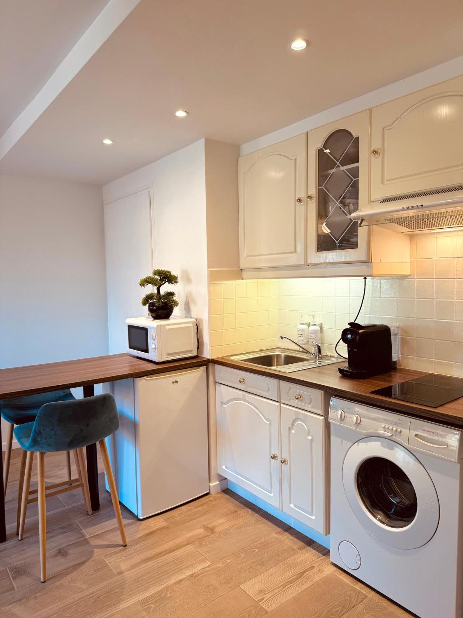Claelle Appartment - 200M Beach Mandelieu Dış mekan fotoğraf